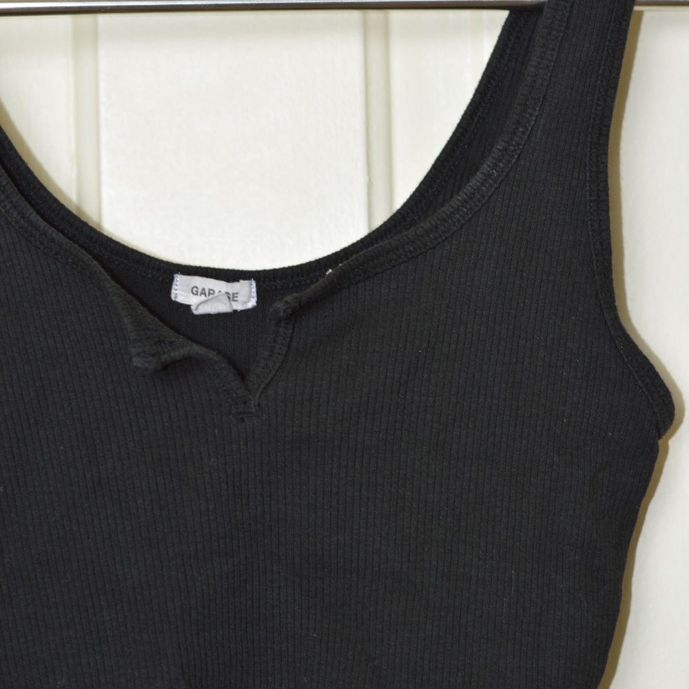 Cropped Top - Picture 5 of 7